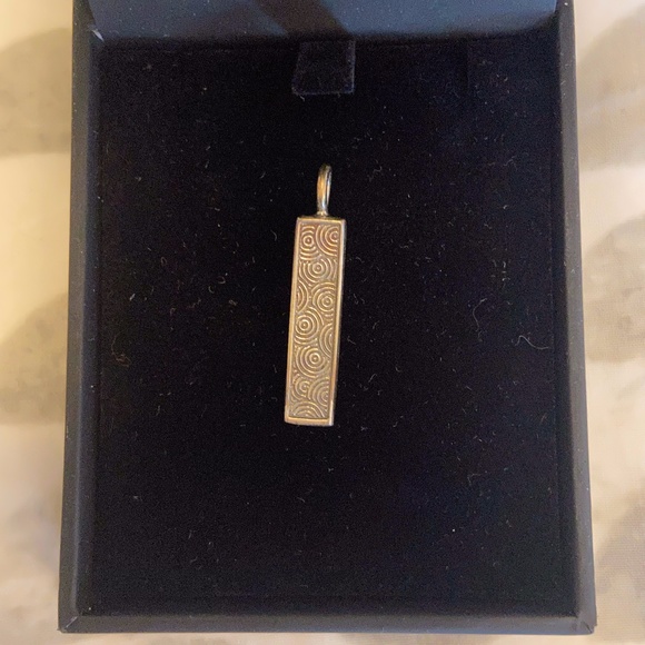 Skye Silver Raindrops Pendant - Picture 3 of 5